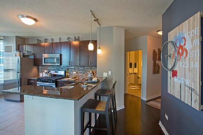 Photo - 541 N Fairbanks Ct