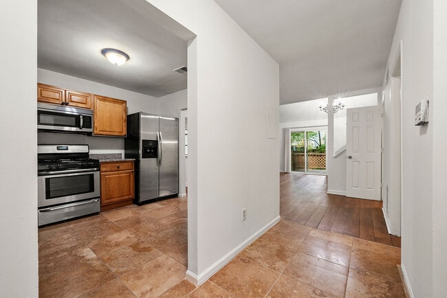 Photo - 1353 Overlook Cove SE