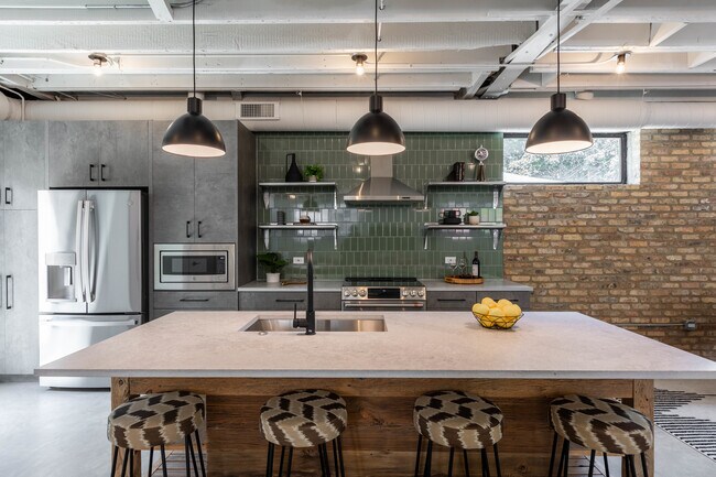 Photo - 2228 N Kedzie Blvd