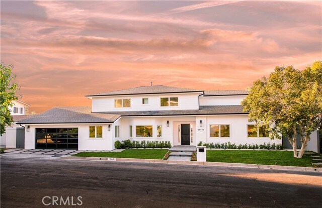 Photo - 16449 Tudor Dr