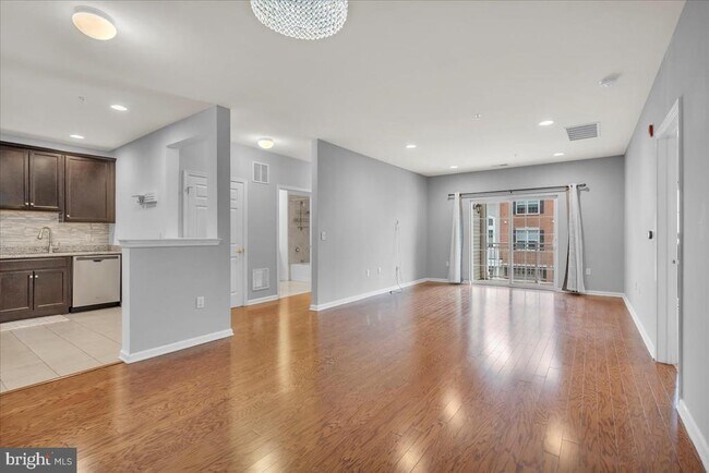 Photo - 4023 Derby Ct Unit 4023