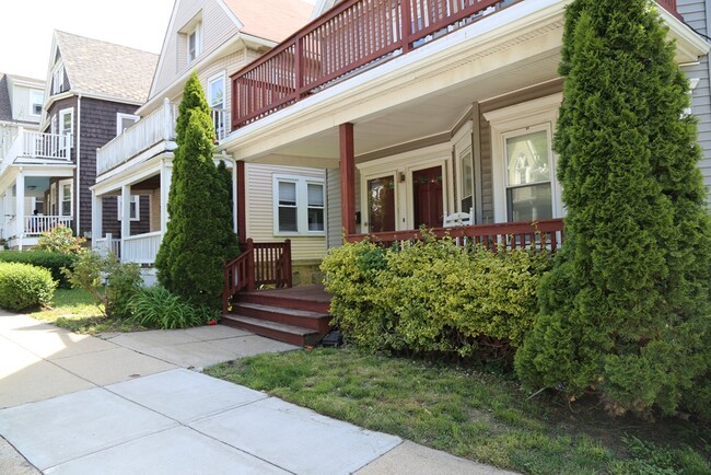 Photo - 24-26-26 Playstead Rd Townhome