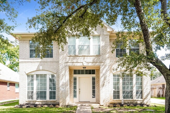 Building Photo - 17902 Scenic Oaks Dr Rental