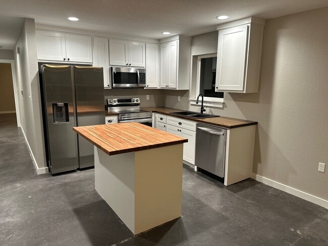 Photo - 707 Atkinson St Unidad B