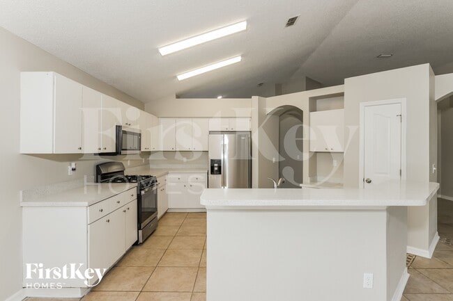 Photo - 1403 Scotch Pine Dr