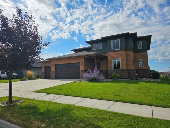 Building Photo - 5010 Jeff Dr Rental