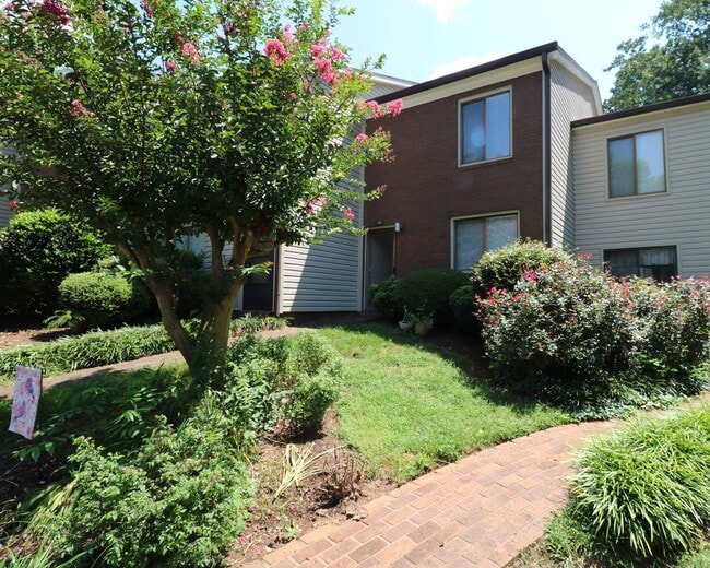 Building Photo - 171 Forest View Dr Rental