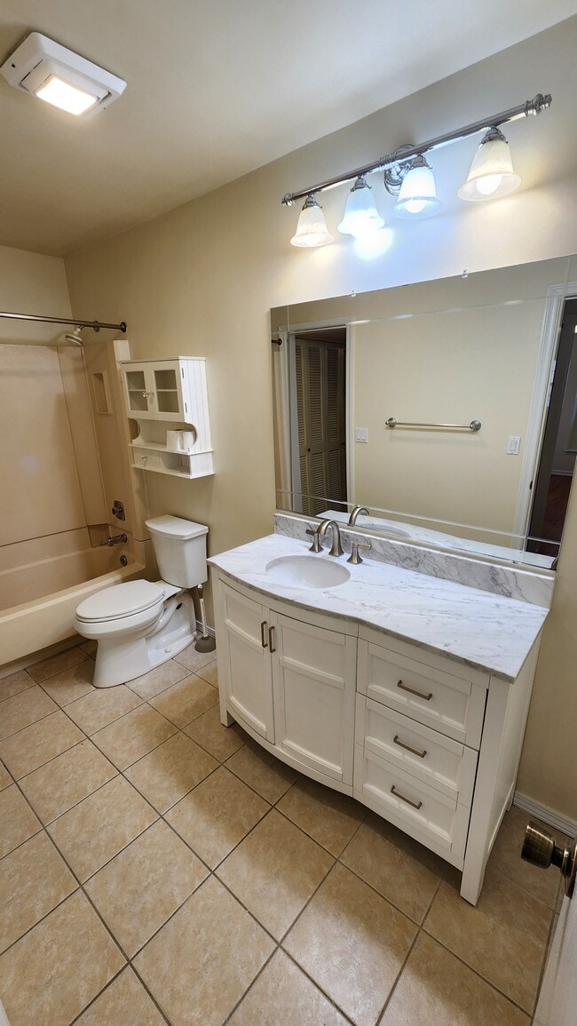 Photo - 500 Magnolia Dr