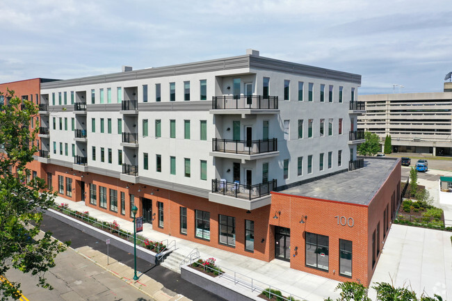 Building Photo - 100 West Water Apartments