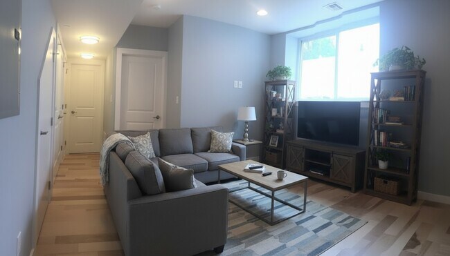 Building Photo - 1930 Parrish St