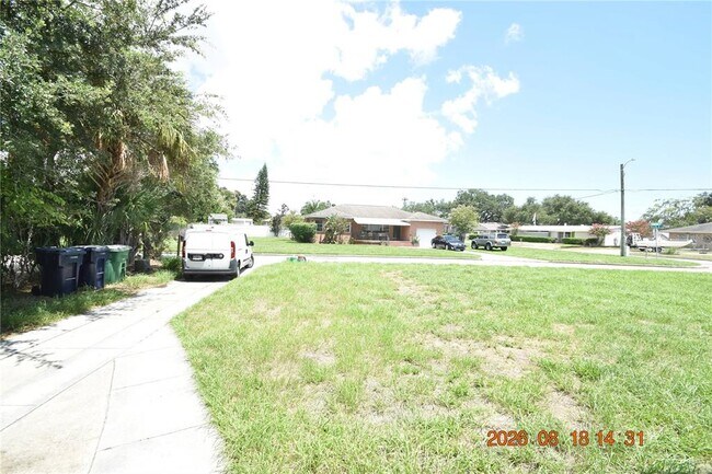 212 N Clearview Ave