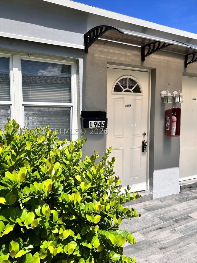 Building Photo - 1944 Fillmore St Unit 1
