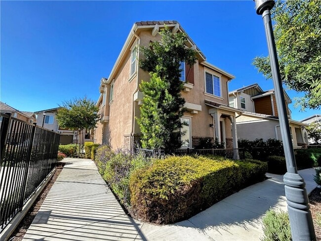 Photo - 631 S Brampton Ave