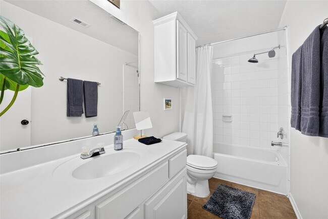 Photo - 1308 Andrews St