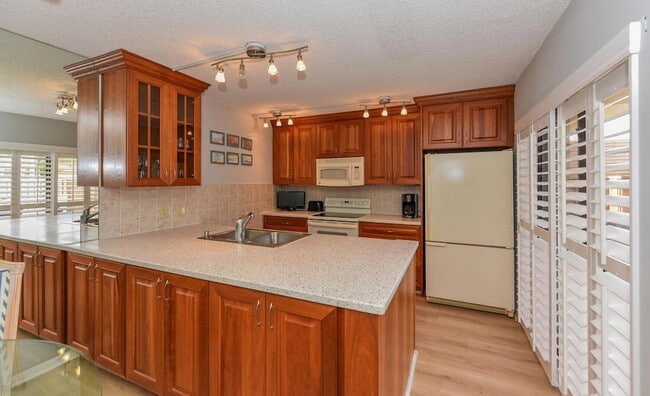 Photo - 1510 15th Ct