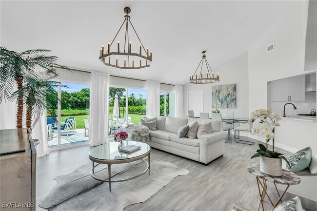 Photo - 2649 Longboat Dr