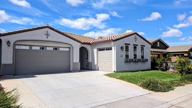 Building Photo - Gorgeous Home in Cypress!