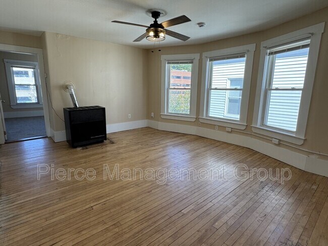 Photo - 521 Massabesic St Unit 3E