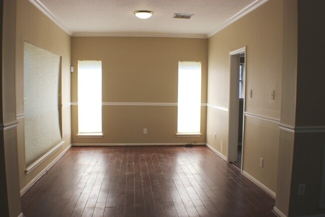 Photo - 105 Crimson Bay Dr