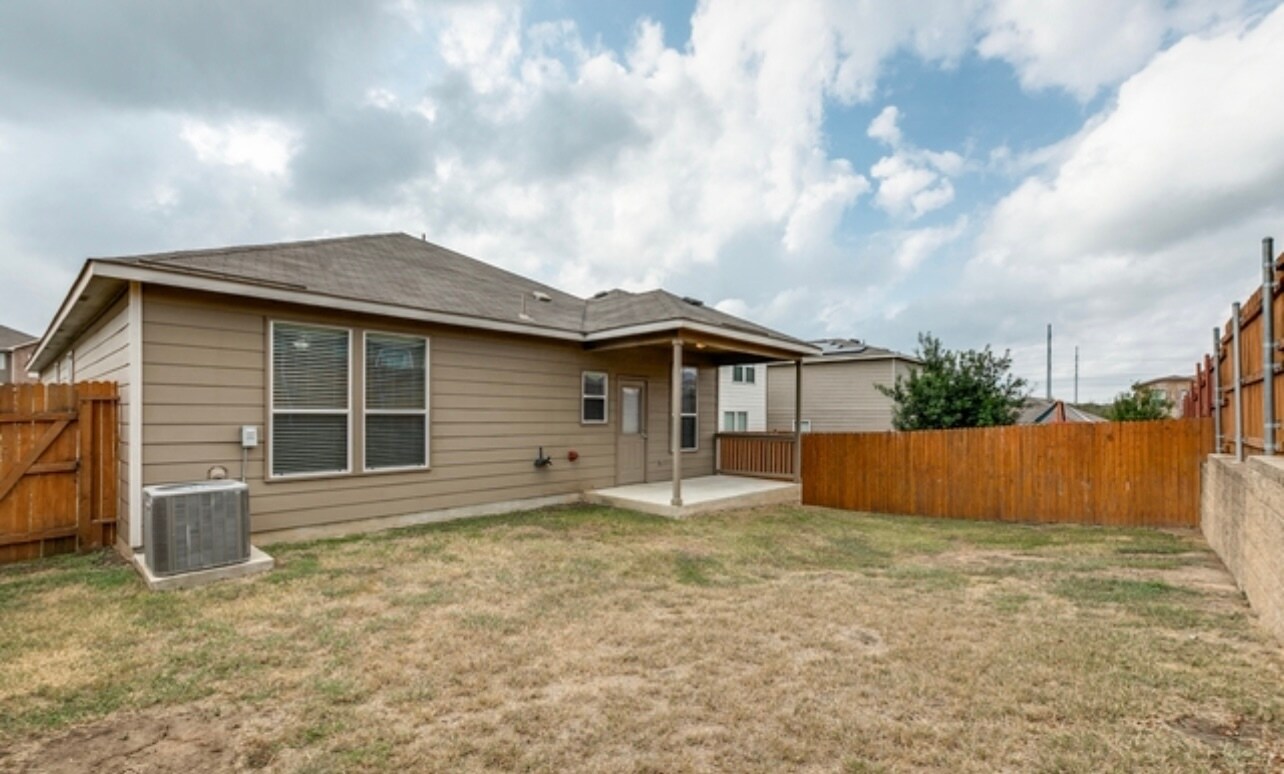 Photo - 11341 Fine Design