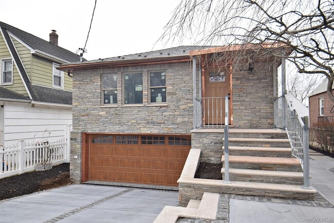 Building Photo - 86-16 262nd St