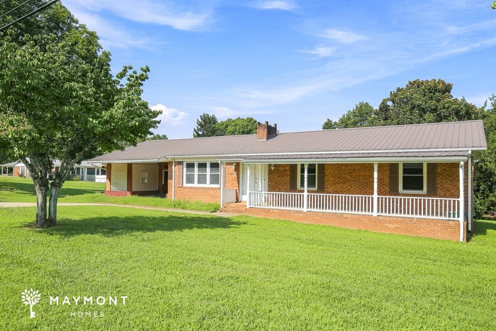 Photo - 1404 Cedar Dr
