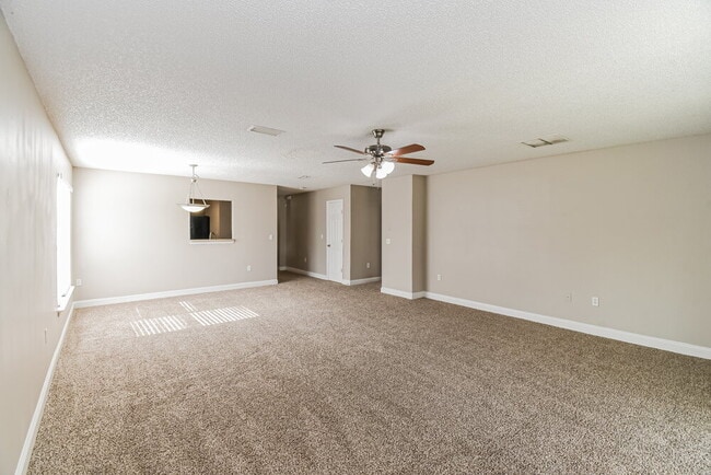 Photo - 1919 Raising Hill Dr