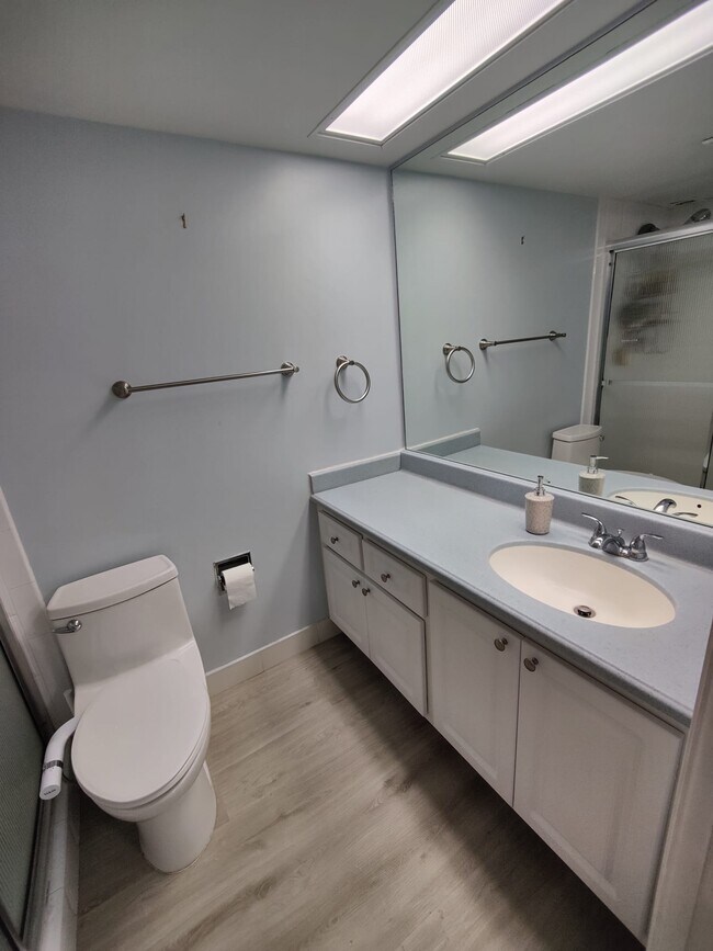 Photo - 3200 N Palm Aire Dr Unidad 208