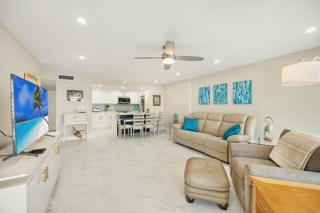 Photo - 2100 S Ocean Dr Unidad 10B