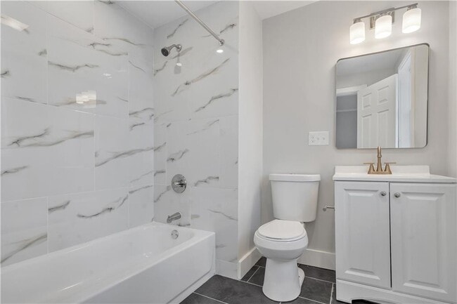 Photo - 382 Orms St Unidad 2