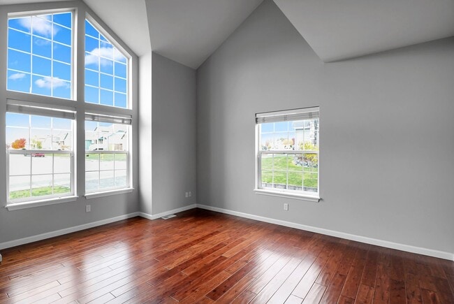 Photo - 3 Bed 2.5 Bath - Fireside - RV/Boat Parking - Fort Nugent Park