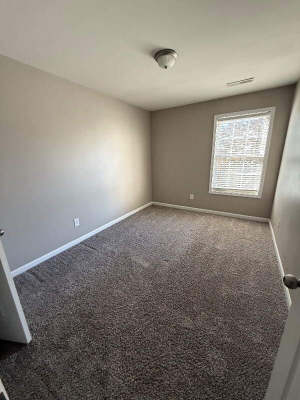 Photo - 650 Ganyard Farm Way