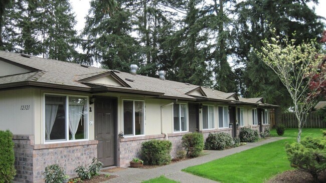 Forest Hills Apartments