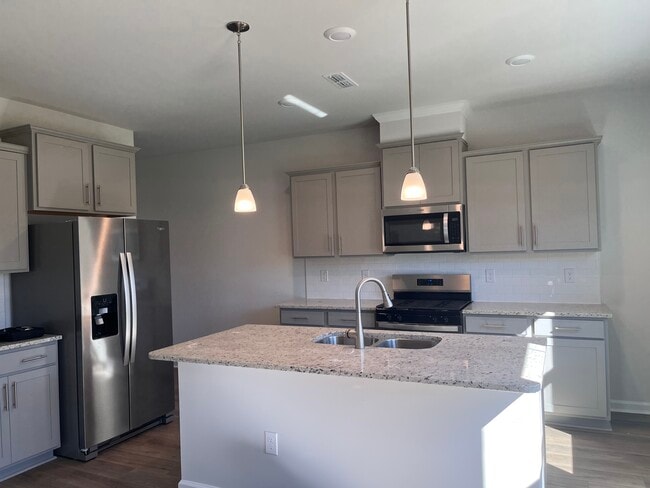 Photo - 2811 Farmhouse Dr