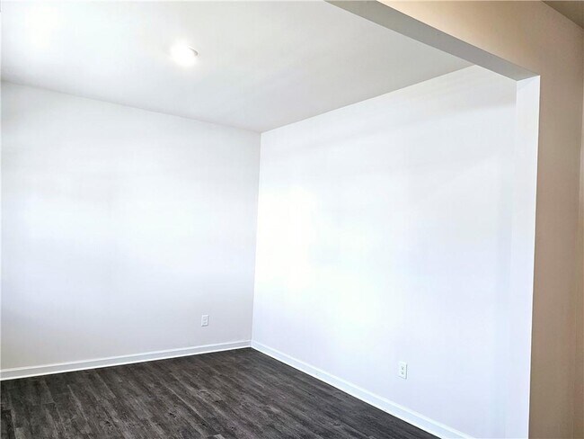 Photo - 274 Walnut Grv Wy