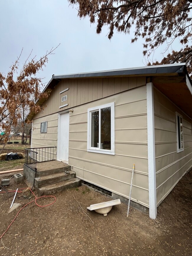 Building Photo - 16102 Road 10.7 NW