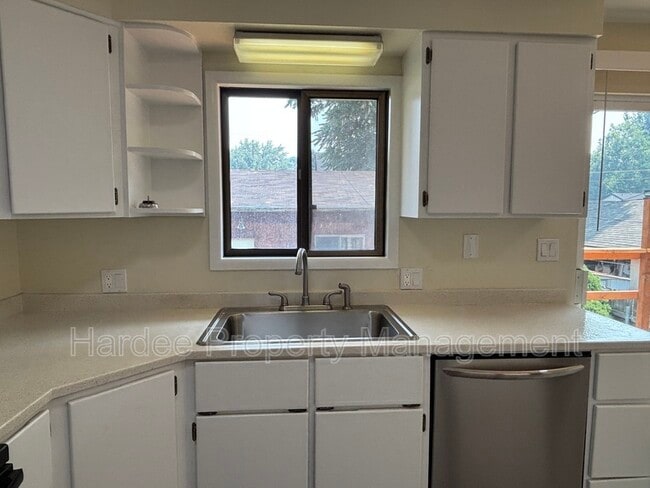 Photo - 2106 N 33rd St
