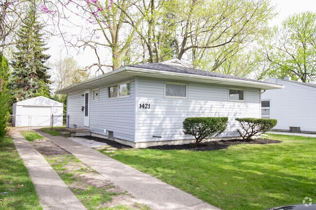 Building Photo - 1421 Pennelwood Dr Rental
