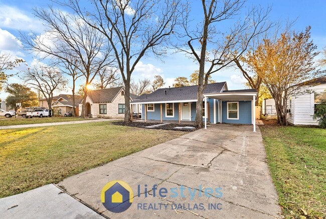 Photo - 717 Bonham St