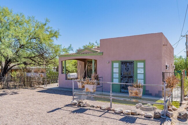 Photo - 1926 N Fremont Ave