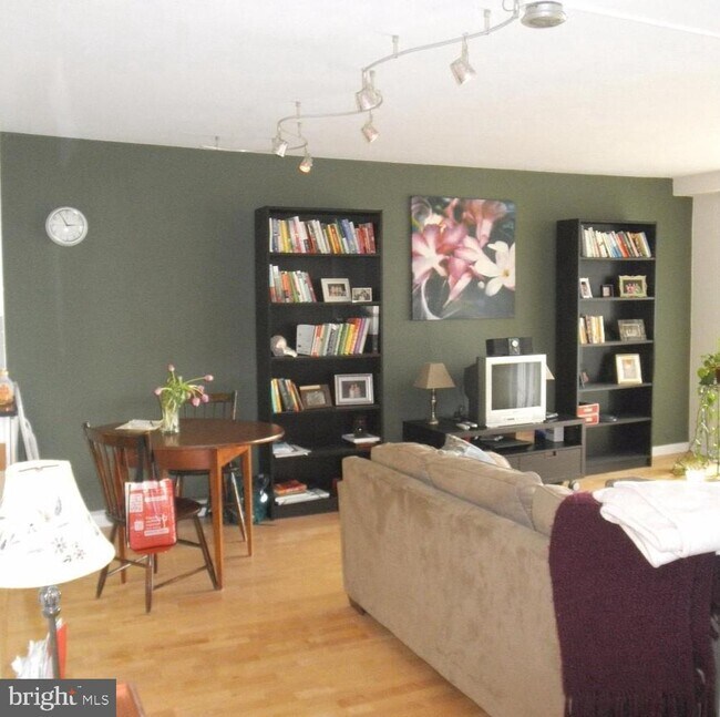 Photo - 2401 Pennsylvania Ave Unit 10A12