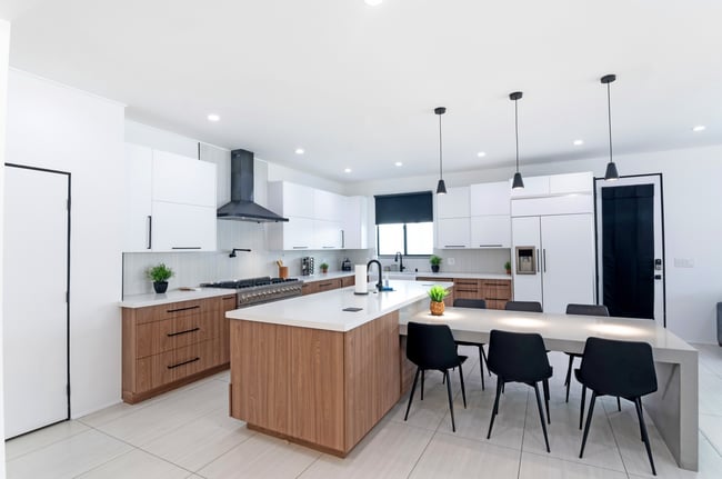 Photo - 18328 Bessemer St