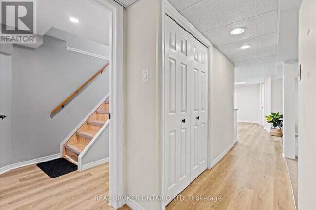 Photo - 13 Thornton Ave