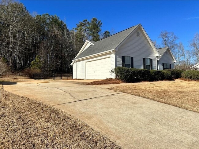 Photo - 35 Hidden Brook Ln