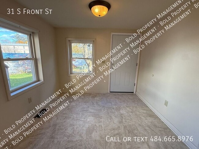 Photo - 31 S Front St