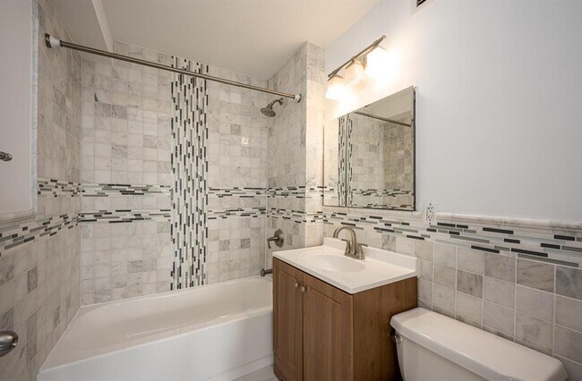 Photo - 20 2nd St Unidad 1602