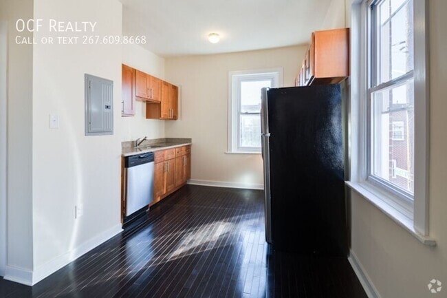 Building Photo - 1249 S 21st St Unit 2F Rental