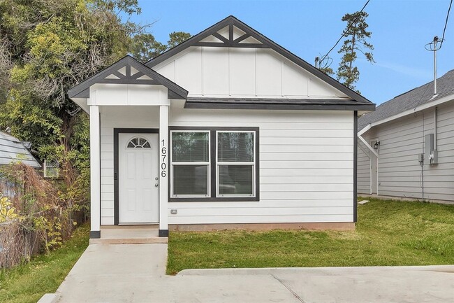 Building Photo - 16706 E Hammon