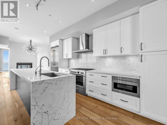 Photo - 33 Shore Breeze Dr Unit UPH4103