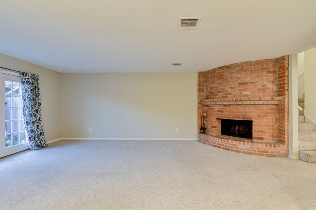 Photo - Charming 3-Bedroom Townhome in Prime Memor...